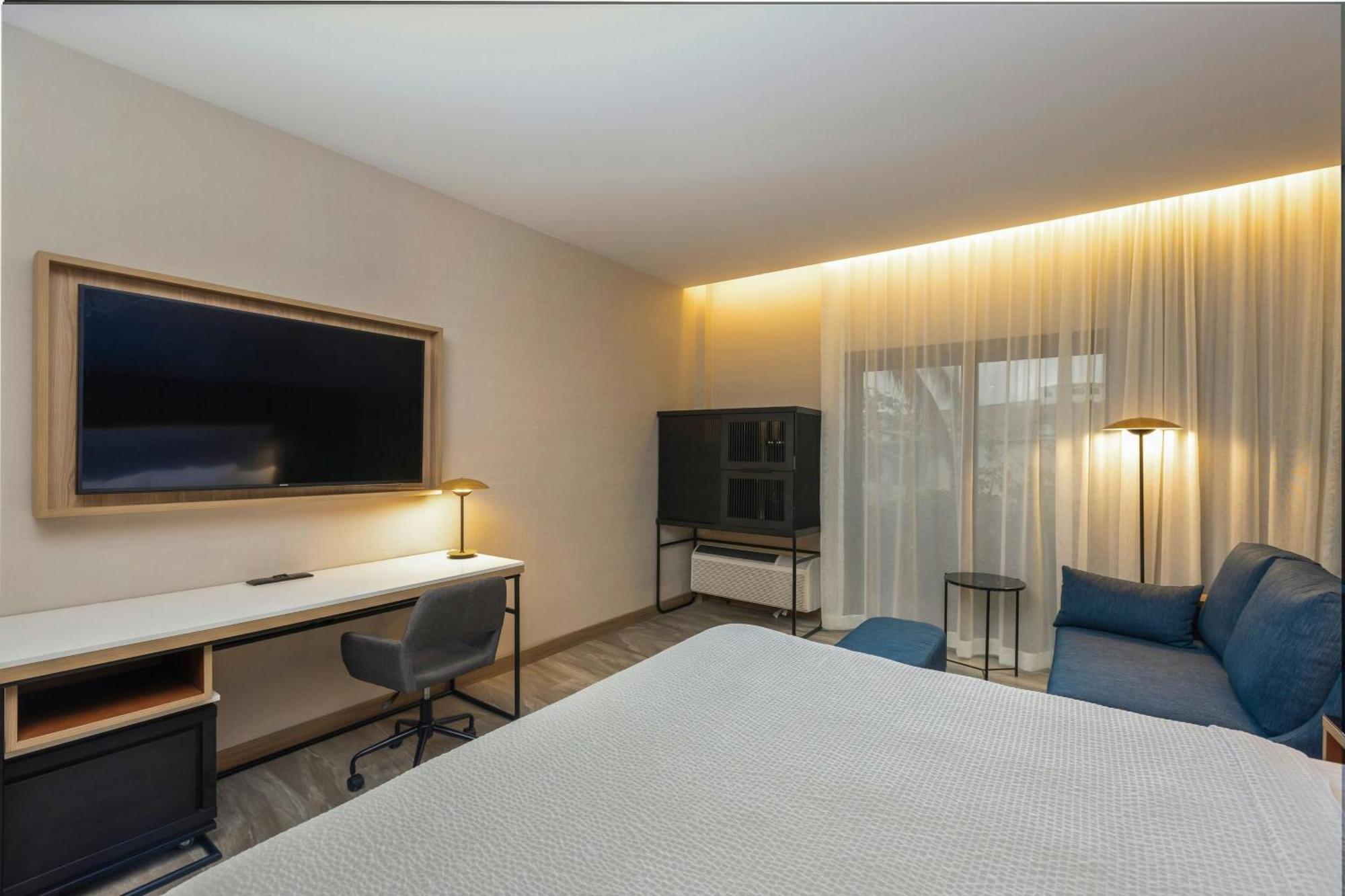 Courtyard By Marriott San Jose Escazu Hotel Exterior foto